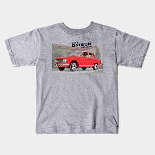 1960s DATSUN SEDAN - advert Kids T-Shirt
